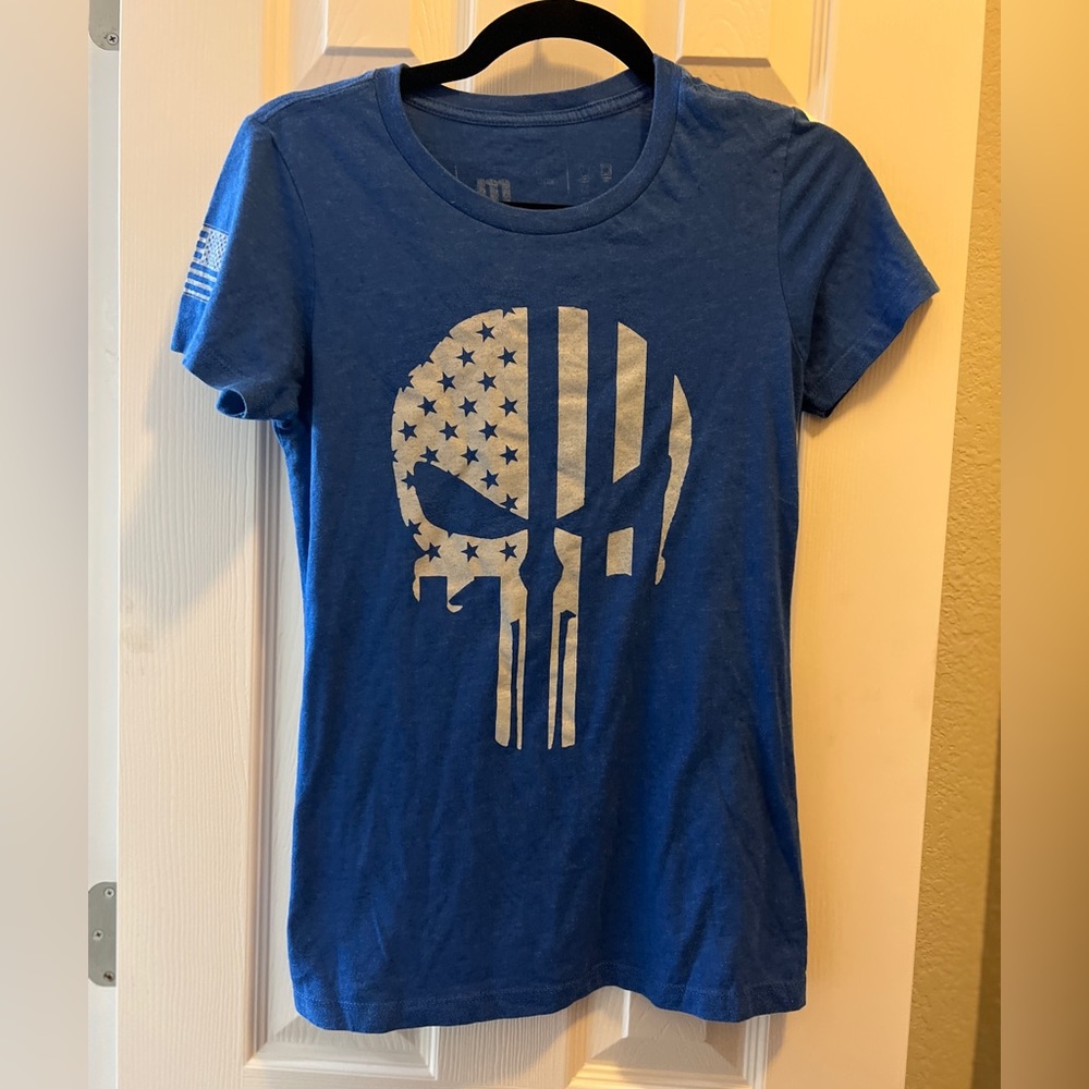 Cambro American Made T-shirt Size Medium